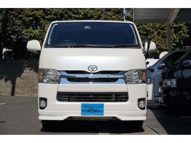 HIACE van 4WD