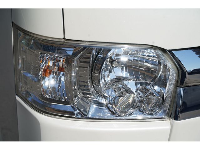 HIACE van 4WD