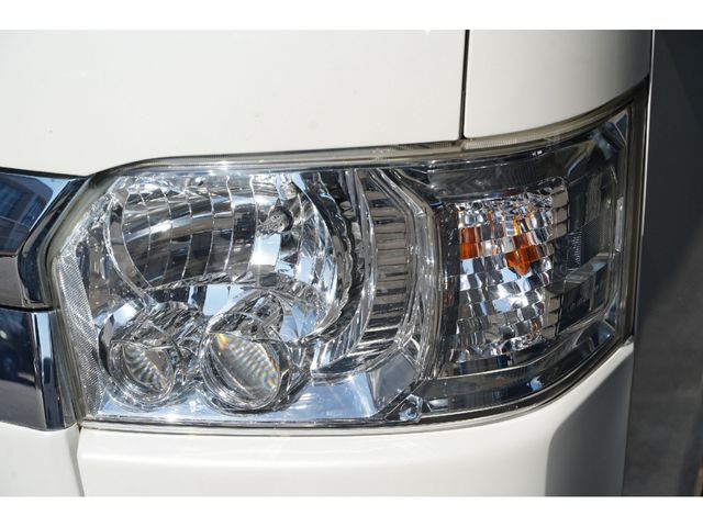 HIACE van 4WD