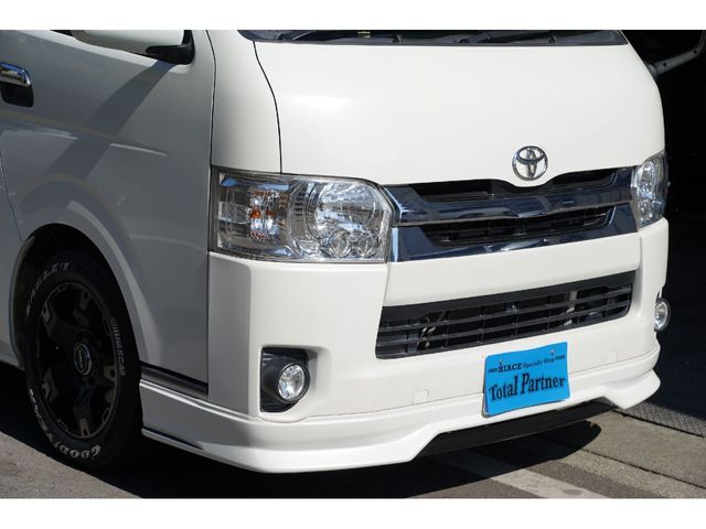 HIACE van 4WD
