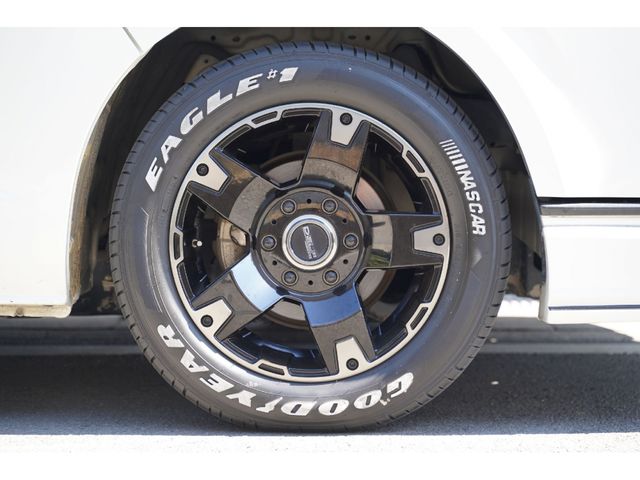HIACE van 4WD