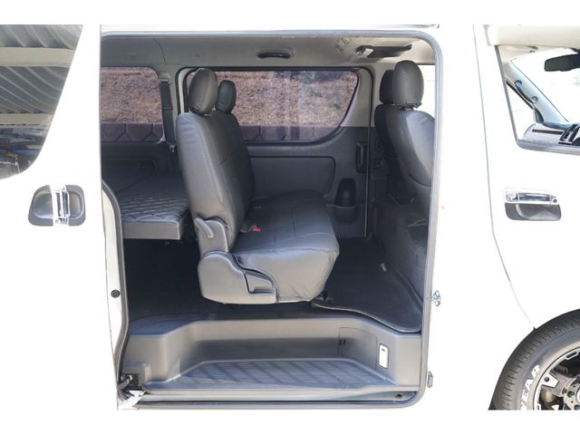 HIACE van 4WD