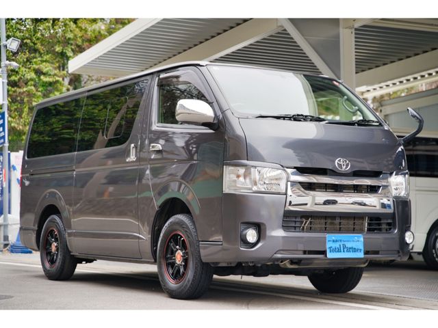 HIACE van 4WD