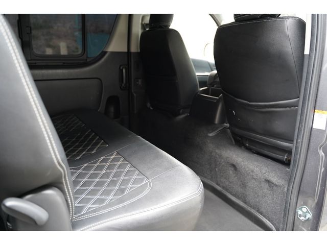 HIACE van 4WD