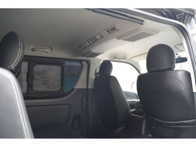 HIACE van 4WD