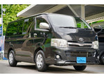 REGIUSACE 2WD van