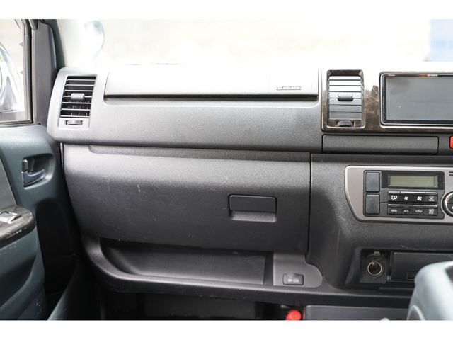 HIACE van 2WD