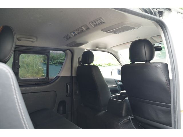 HIACE van 2WD