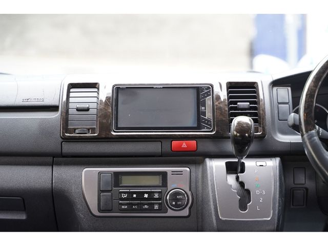 HIACE van 2WD