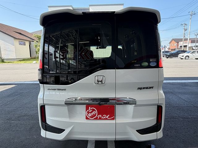 STEPWAGON SPADA 4WD