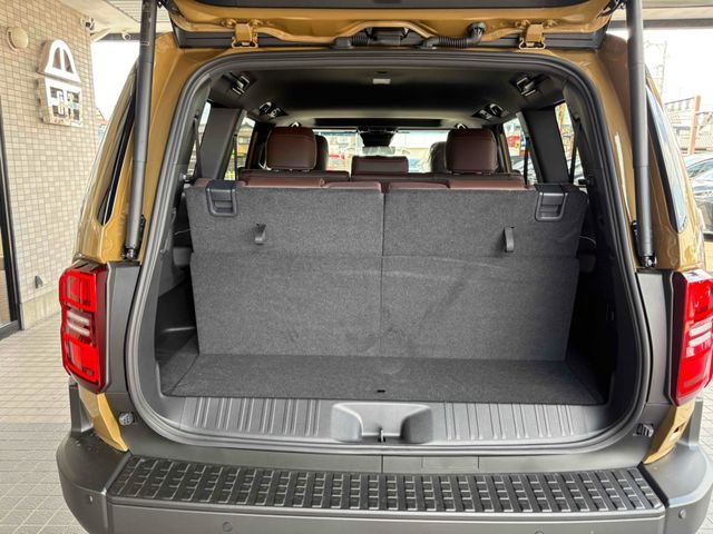 LANDCRUISER 250