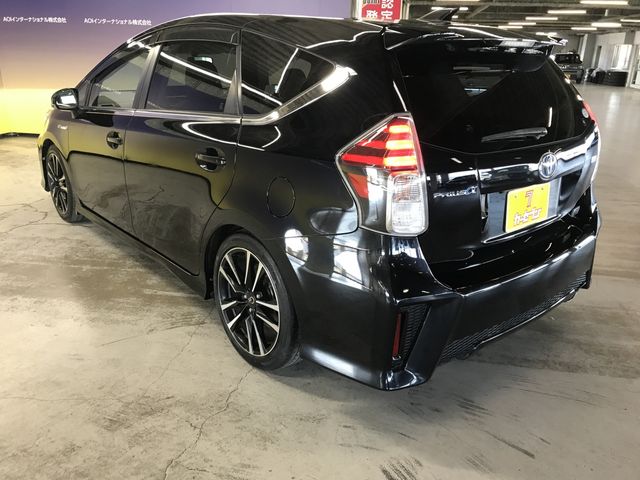 PRIUS Alpha