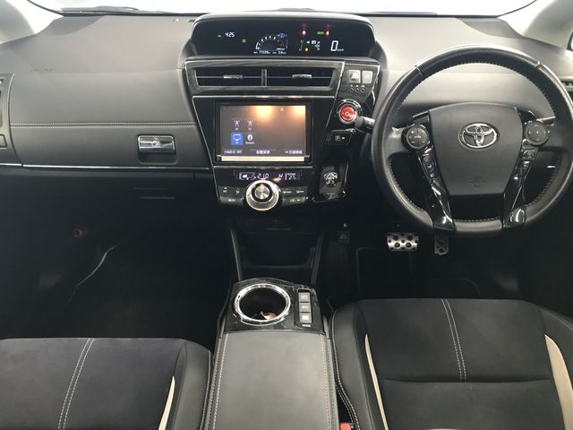 PRIUS Alpha