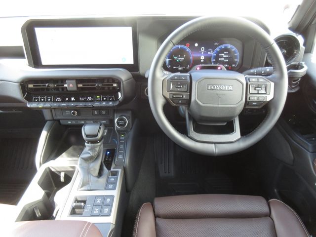 LANDCRUISER 250