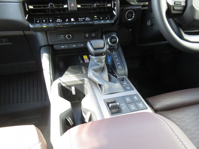 LANDCRUISER 250