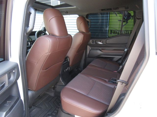 LANDCRUISER 250