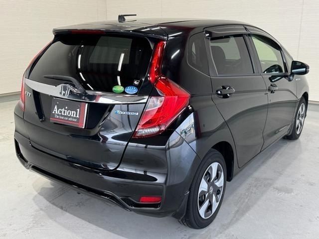 FIT HYBRID