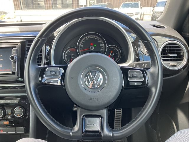 VOLKSWAGEN The BEETLE