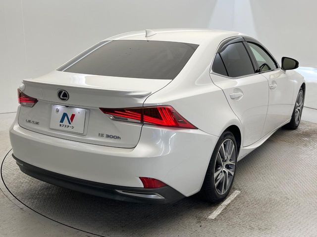 LEXUS IS300h