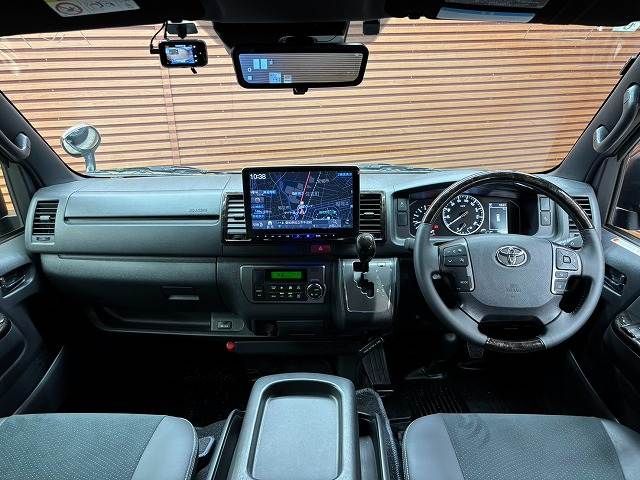 HIACE van 4WD