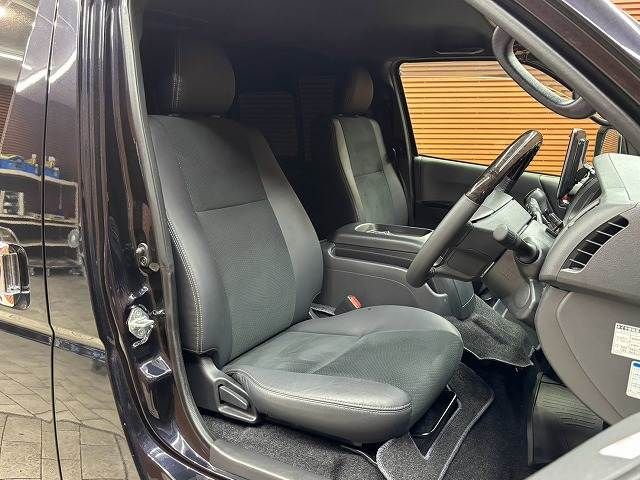 HIACE van 4WD