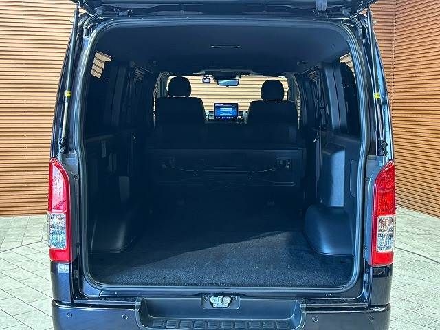 HIACE van 4WD