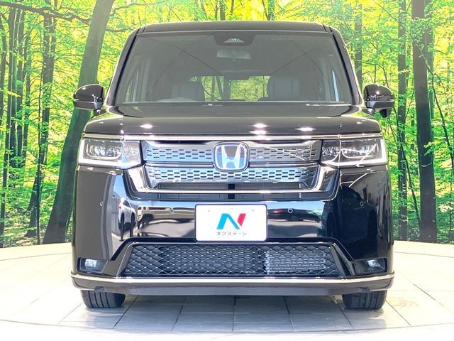 STEPWAGON e:HEV SPADA