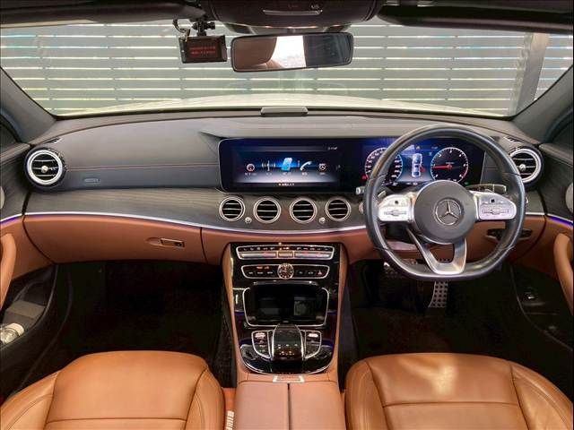 MERCEDES BENZ E class sedan
