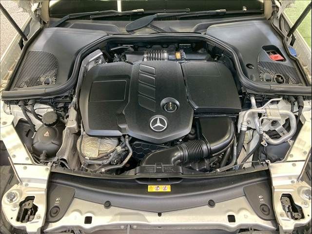 MERCEDES BENZ E class sedan