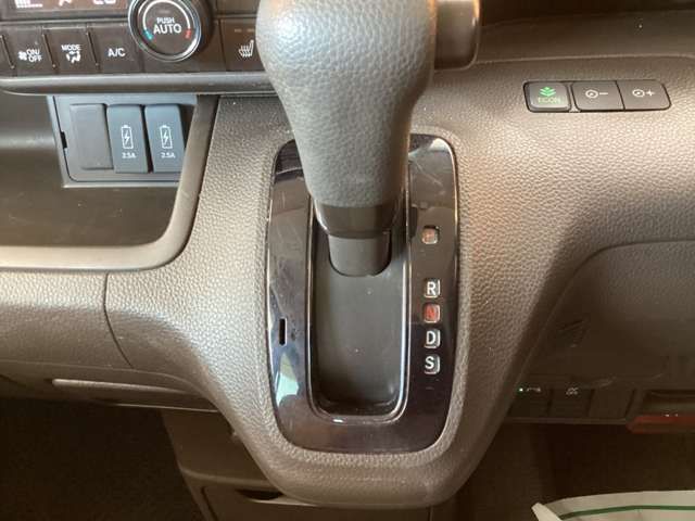 N BOX