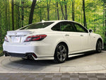 CROWN sedan hybrid