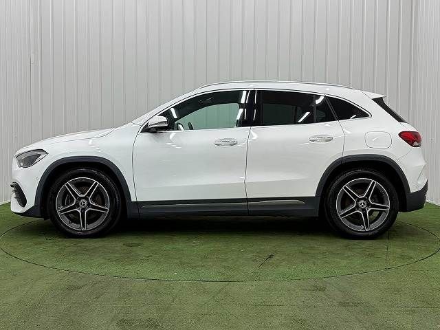 MERCEDES BENZ GLA class