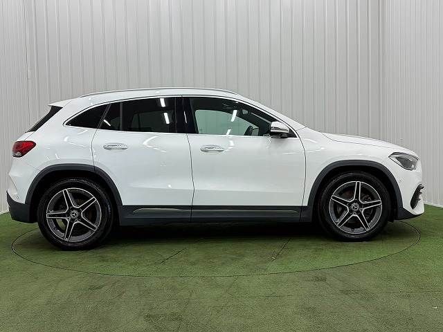 MERCEDES BENZ GLA class