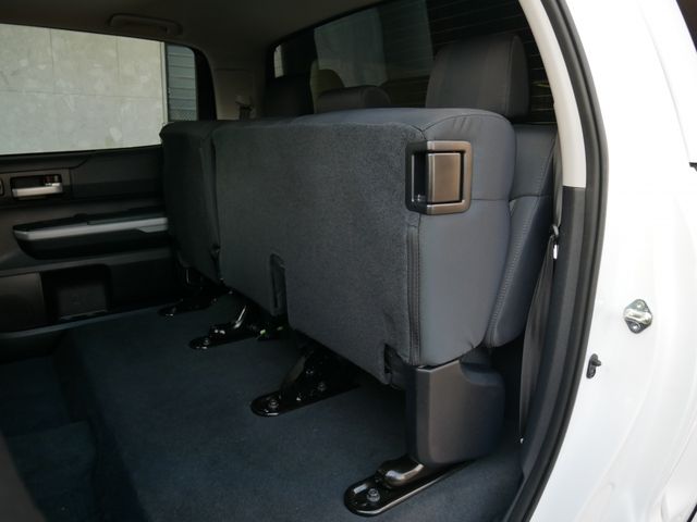 タンドラ　４ＷＤ