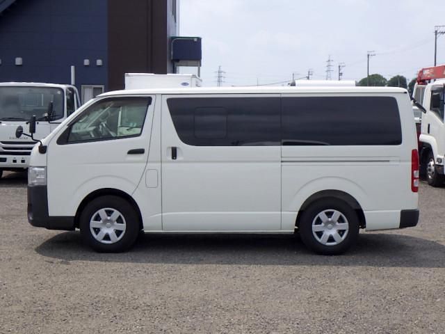 HIACE REGIUS WGN