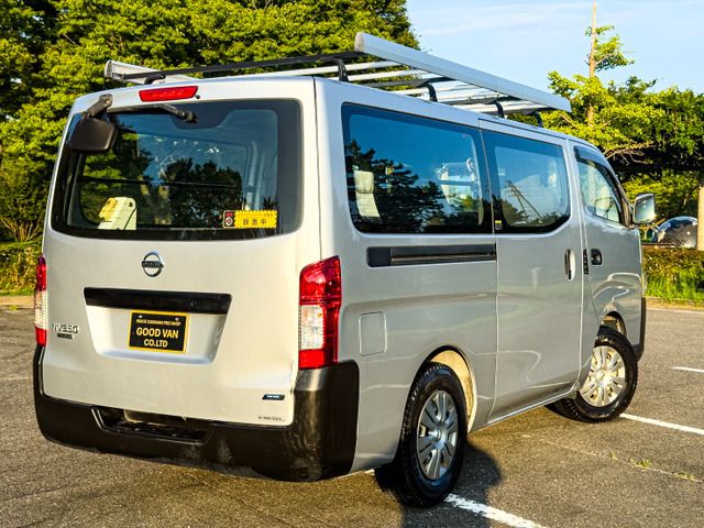 NV350 CARAVAN 4WD