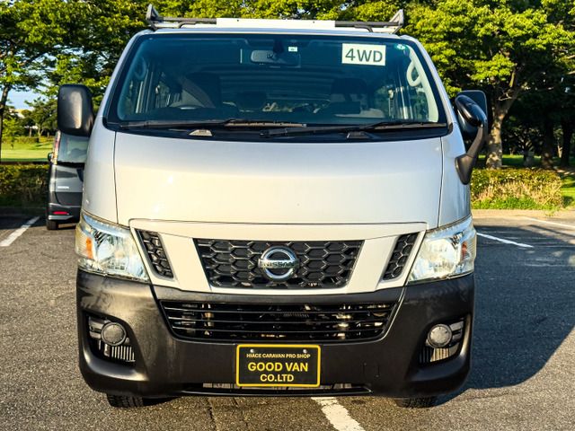 NV350 CARAVAN 4WD