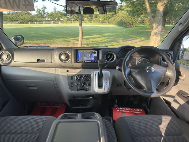 NV350 CARAVAN 4WD