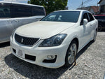 CROWN sedan