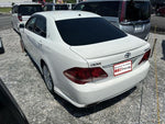 CROWN sedan