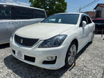 CROWN sedan