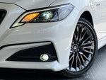 CROWN sedan hybrid