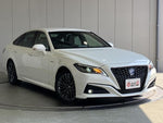 CROWN sedan hybrid