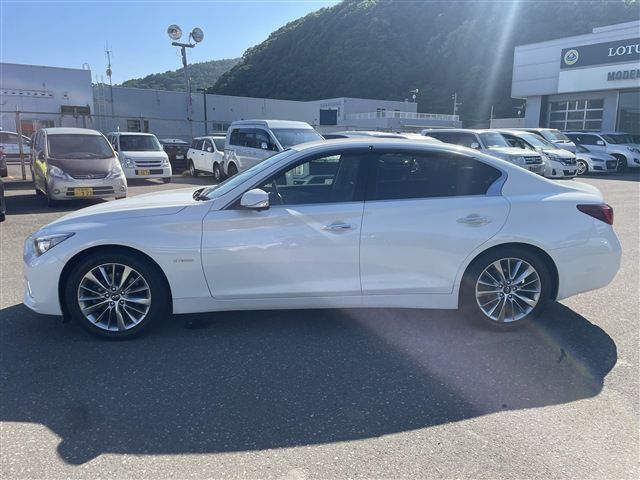 SKYLINE HYBRID 4WD