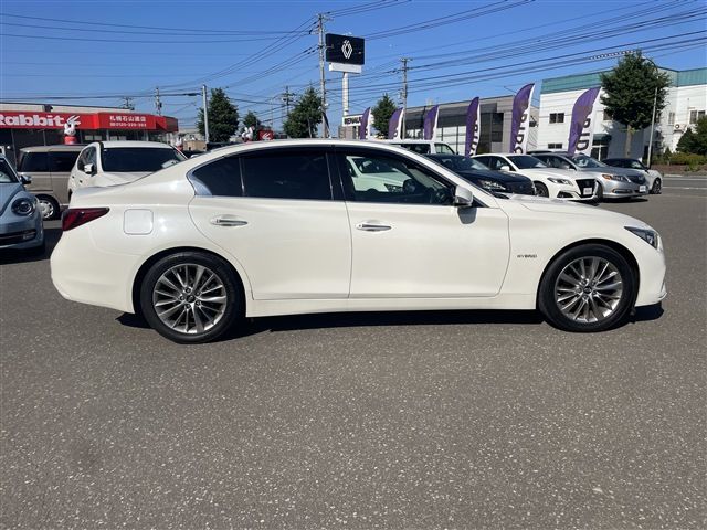 SKYLINE HYBRID 4WD