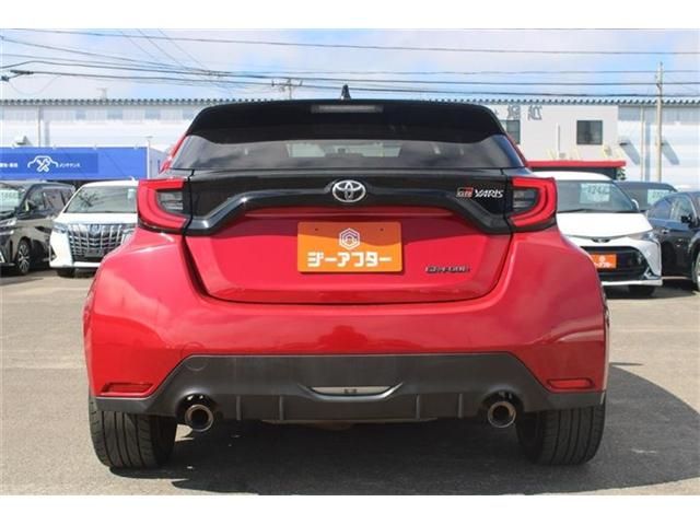 GR YARIS