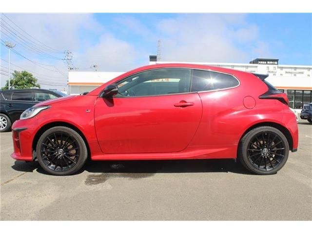 GR YARIS