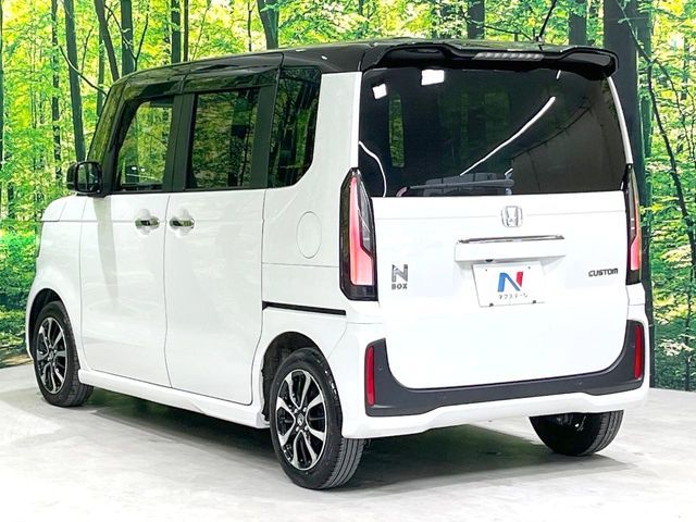 N BOX CUSTOM