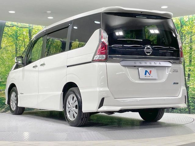 SERENA  S-HYBRID 4WD