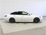 CROWN sedan hybrid